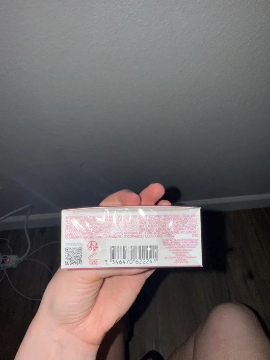 GUERLAIN Aqua Allegoria Florabloom Hand Cream - Pink & White - Picture 5 of 6